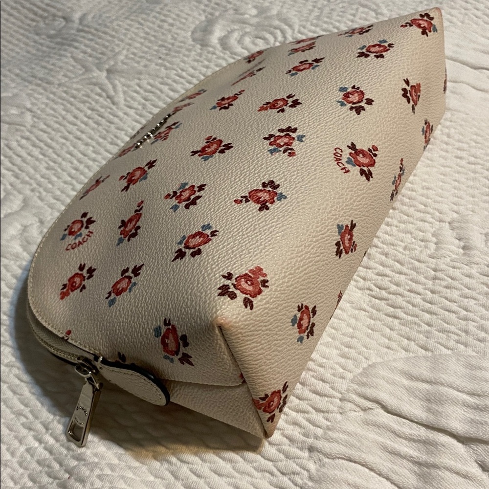 Coach Cosmetic Bag - Picture 11 of 12